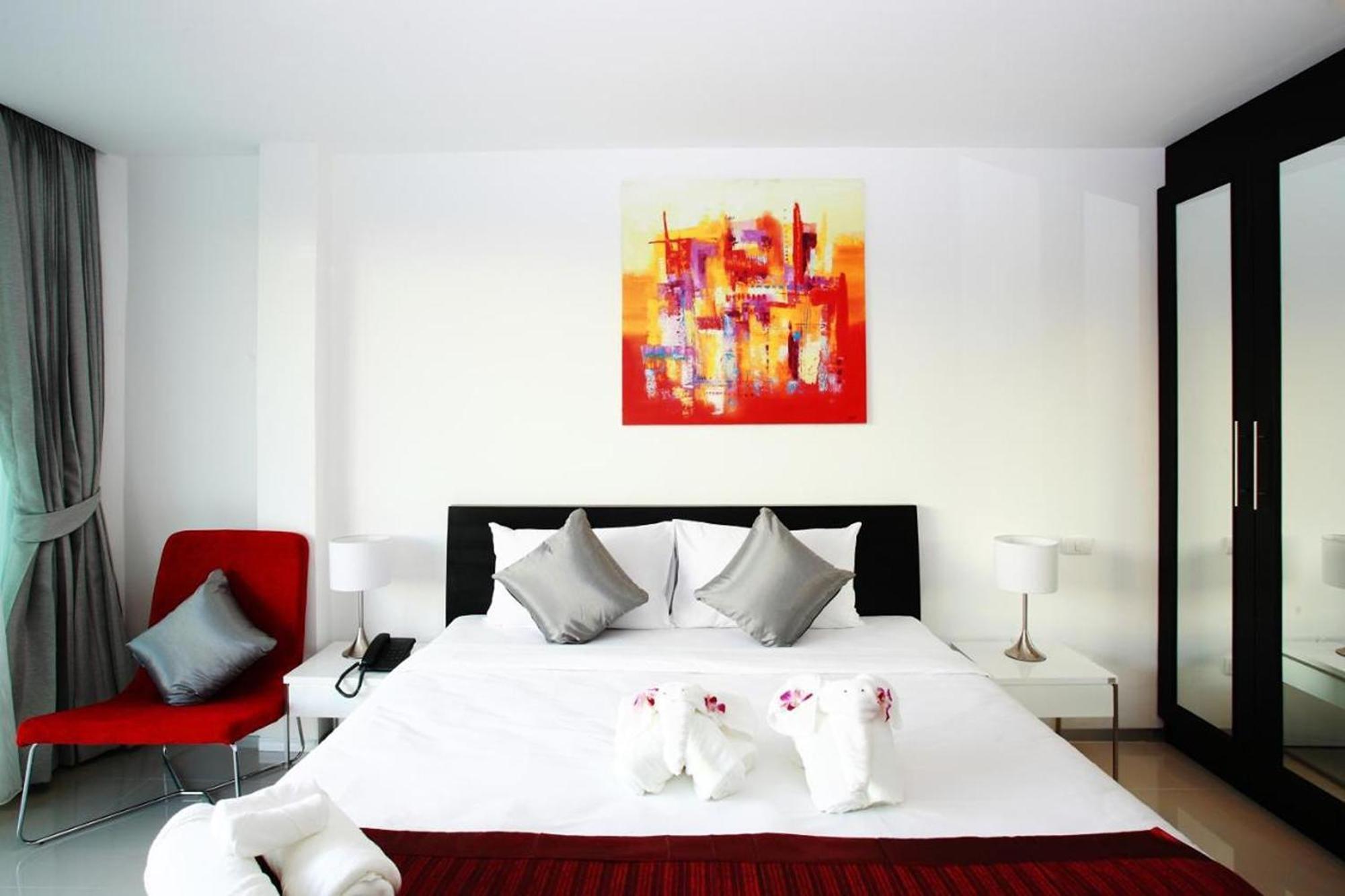 One World One Home Naiharn Hotel Rawai Eksteriør bilde